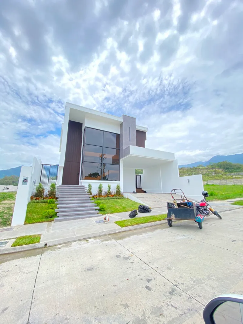 Foto 1 de Casa en Venta en Ciudad Jaragua San Pedro Sula Honduras, San Pedro Sula