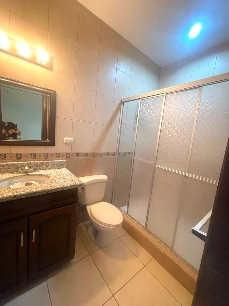 Foto 3 de Se Renta Apartamento Res. Bugambilia, San Pedro Sula