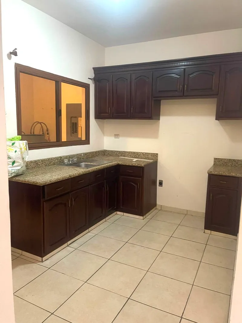 Foto 6 de Se Renta Apartamento Res. Bugambilia, San Pedro Sula