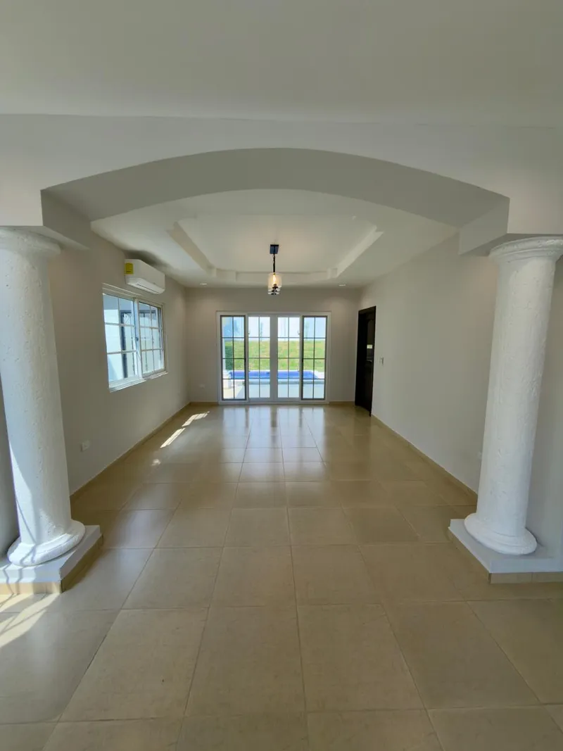 Foto 2 de Casa en venta Res. Los Cedritos, San Pedro Sula