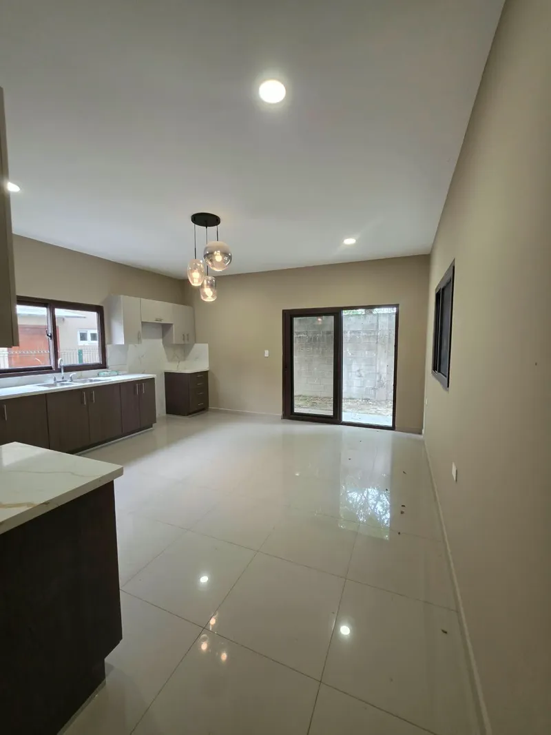Foto 4 de En Venta Tomwhouse Villa San Lucy, San Pedro Sula