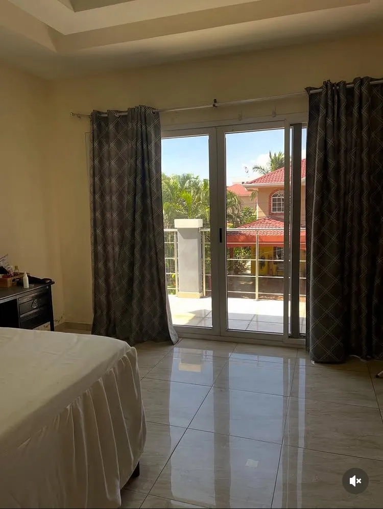 Foto 4 de VENTA DE CASA EN RES. ALTOS DE VALENCIA, San Pedro Sula