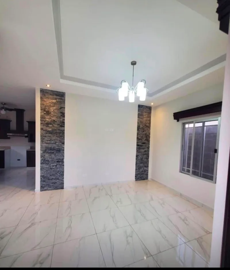 Foto 6 de VENTA DE CASA EN RES. ALTOS DE VALENCIA, San Pedro Sula