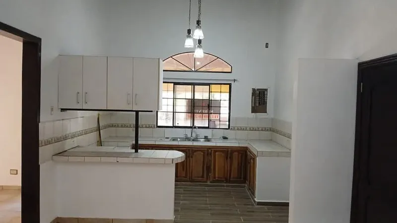 Foto 5 de Se renta casa en Residencial Campisa, San Pedro Sula