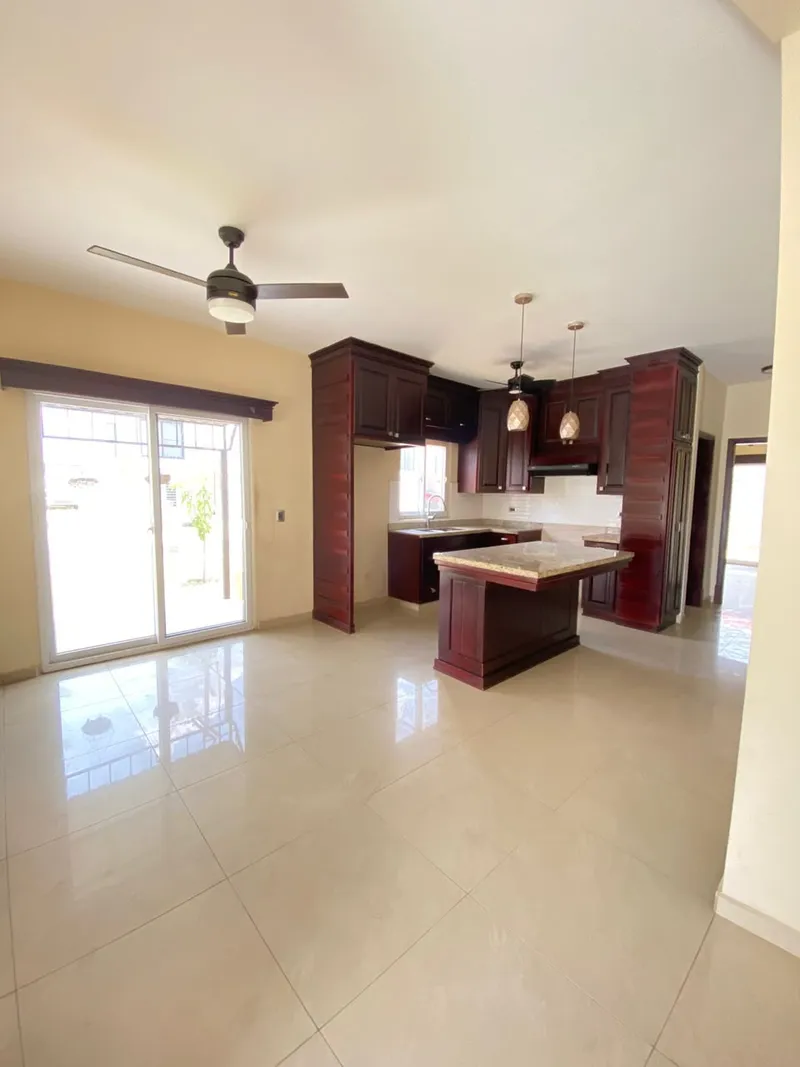 Foto 3 de En Venta Casa Res. Costa del Este, San Pedro Sula
