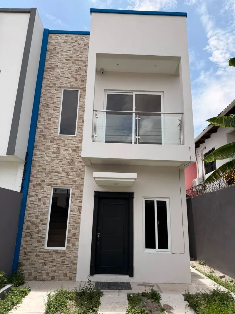Foto 1 de SE ALQUILA TOWNHOUSE JARDINES DEL VALLE, San Pedro Sula