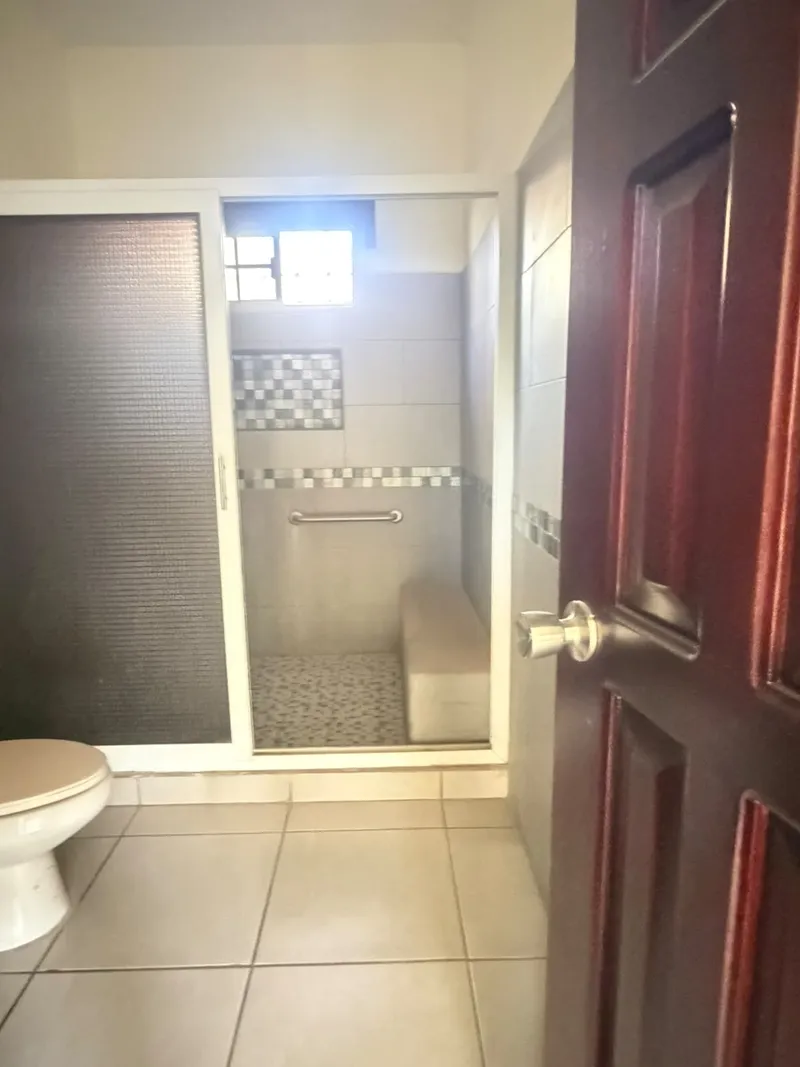 Foto 7 de VENTA DE CASA EN RESIDENCIAL VILLAS PARAISO, San Pedro Sula