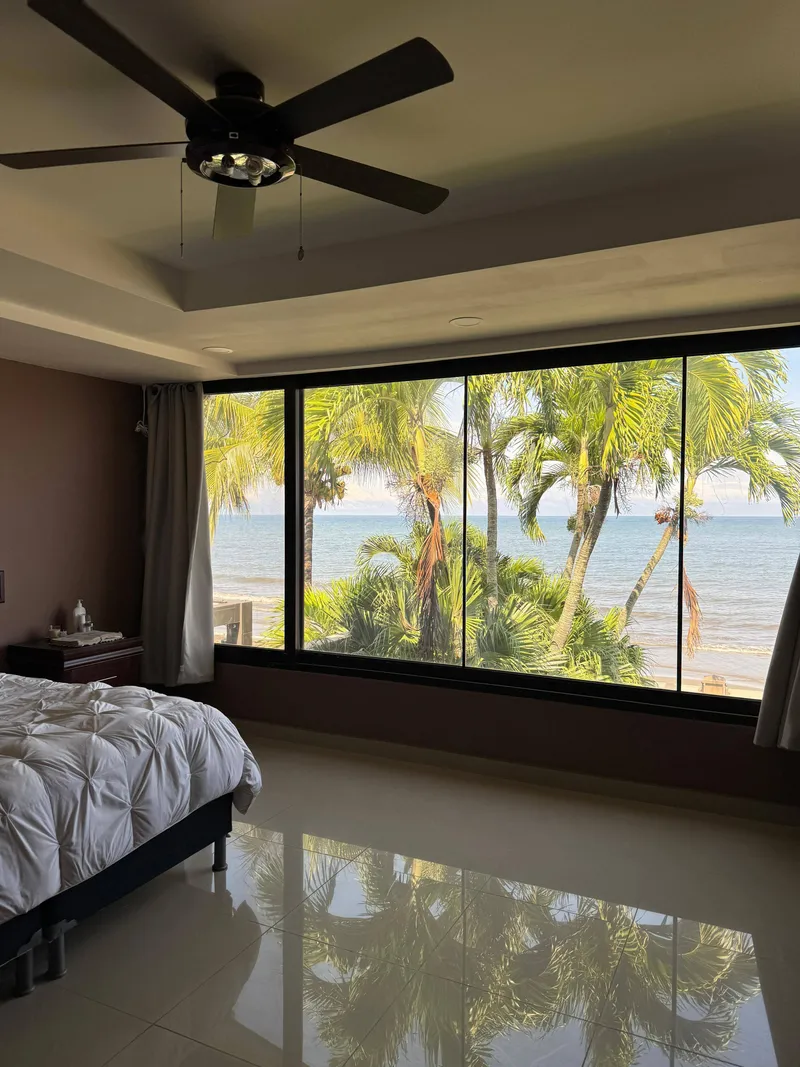 Foto 1 de VENTA DE CASA DE PLAYA EN OMOA, Puerto Cortés