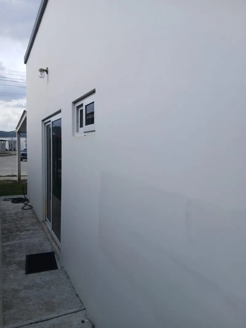 Foto 3 de CASA EN VENTA EN RESIDENCIAL MADEROS, San Pedro Sula