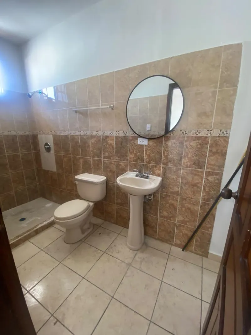 Foto 6 de EN VENTA COMPLEJO DE TRES TOWNHOUSES, San Pedro Sula