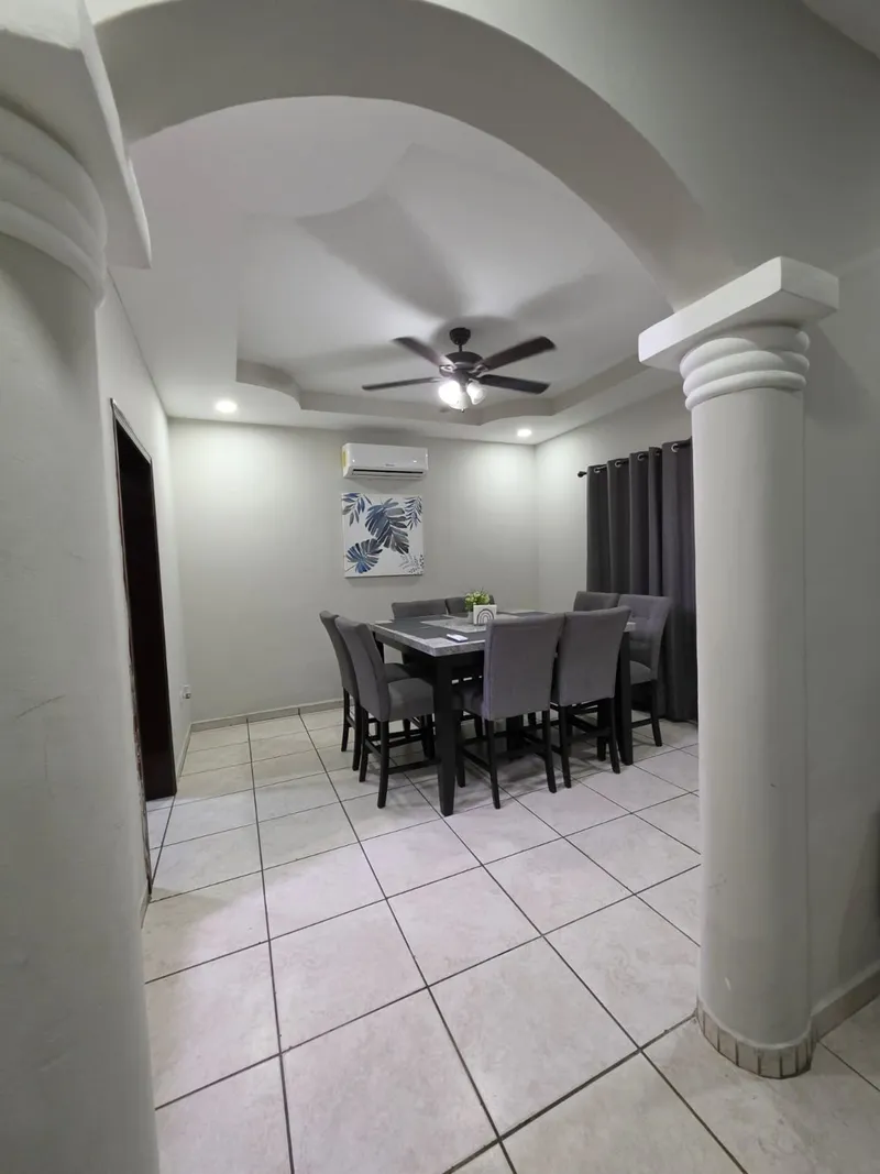 Foto 9 de SE VENDE CASA DE 2 NIVELES EN RES. SAN ROBERTO DE SULA, San Pedro Sula