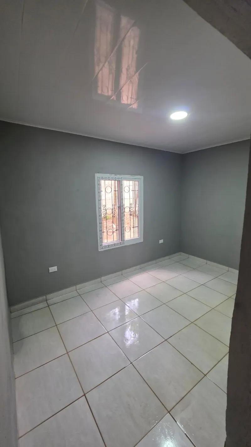 Foto 2 de SE VENDE CASA EN MONTEFRESCO OESTE, San Pedro Sula