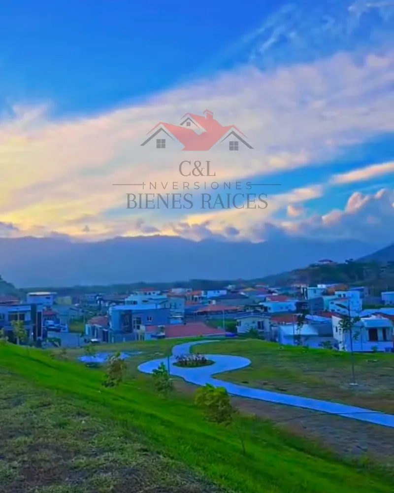 Foto 2 de SE VENDE TERRENO EN RES. ALTOS DE VALENCIA, San Pedro Sula