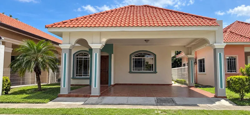 Foto 1 de SE RENTA CASA EN VILLA GRANADA, San Pedro Sula