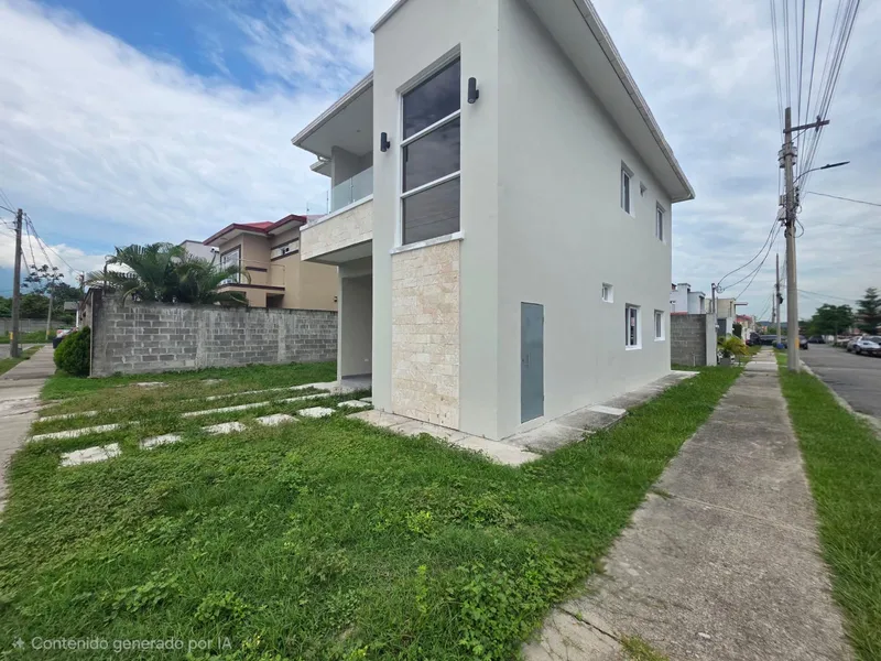 Foto 8 de SE VENDE CASA EN RES. RANCHO TARA, San Pedro Sula