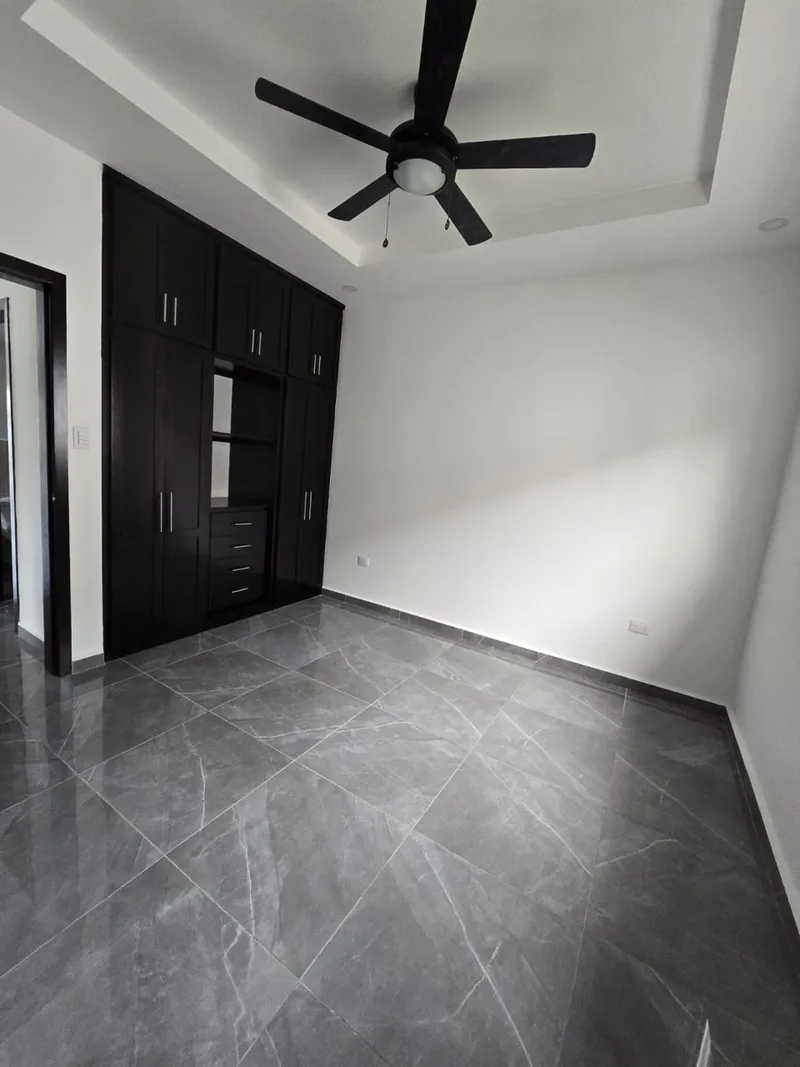 Foto 4 de SE VENDE CASA EN RESIDENCIAL GIRONA, San Pedro Sula