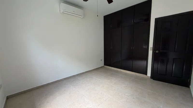 Foto 2 de SE VENDE CASA EN VILLAS VALENCIA, San Pedro Sula