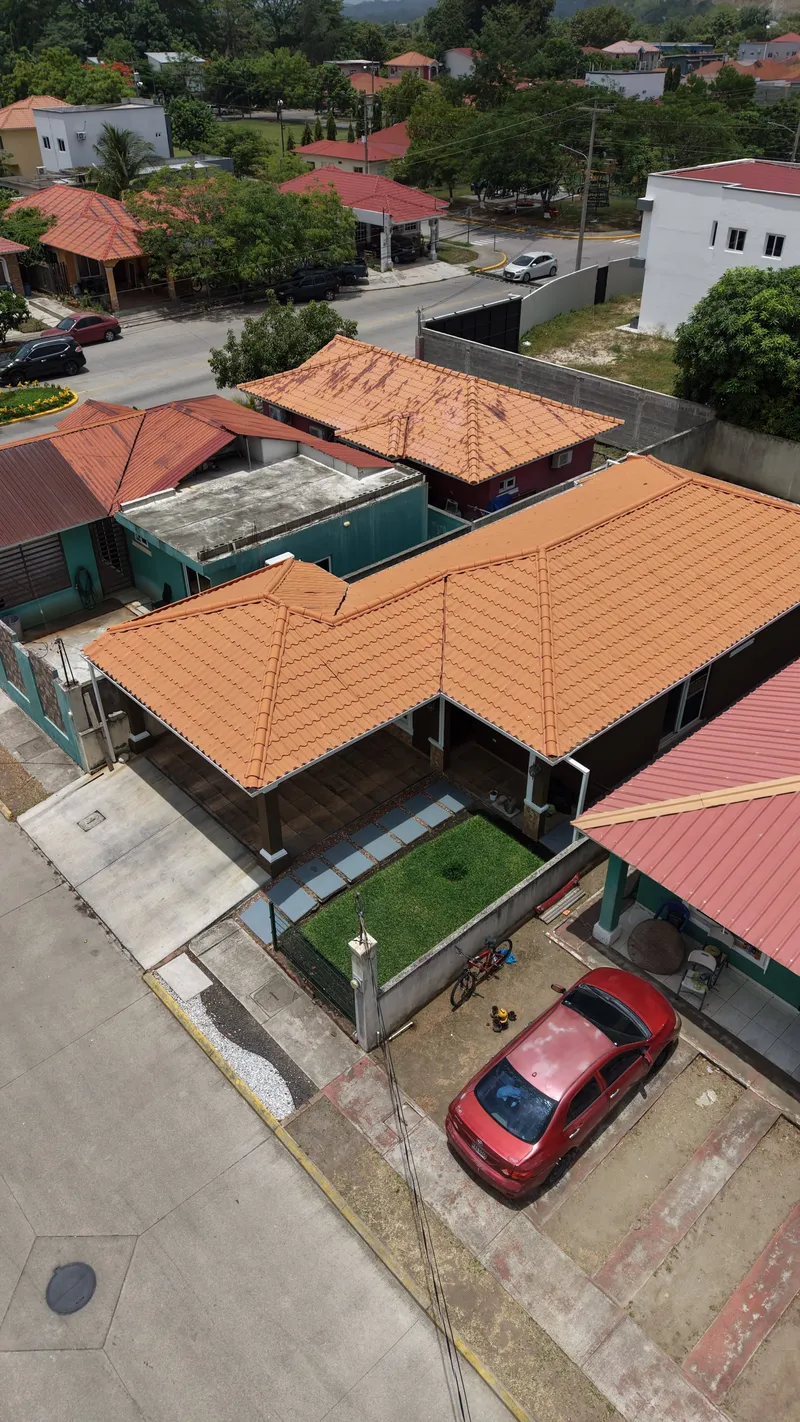 Foto 5 de SE VENDE CASA EN VILLAS VALENCIA, San Pedro Sula