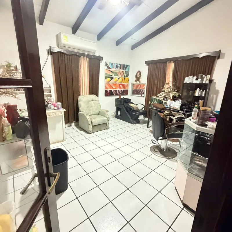 Foto 6 de SE VENDE CASA EN COL. SAN CARLOS DE SULA, San Pedro Sula