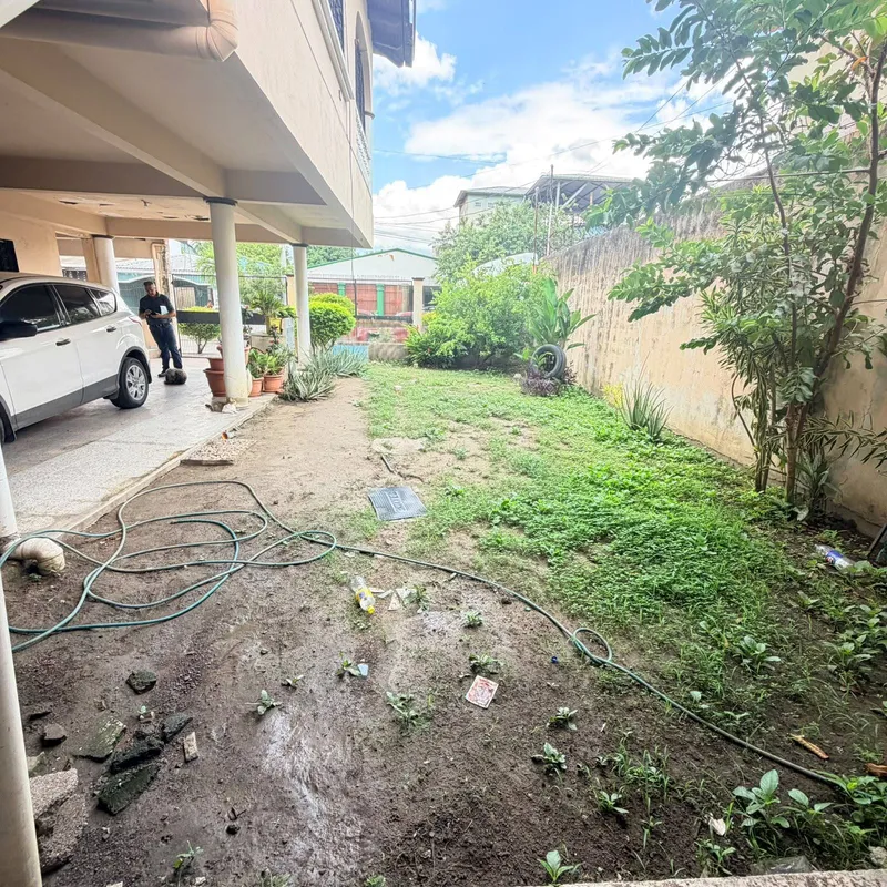 Foto 10 de SE VENDE CASA EN COL. SAN CARLOS DE SULA, San Pedro Sula