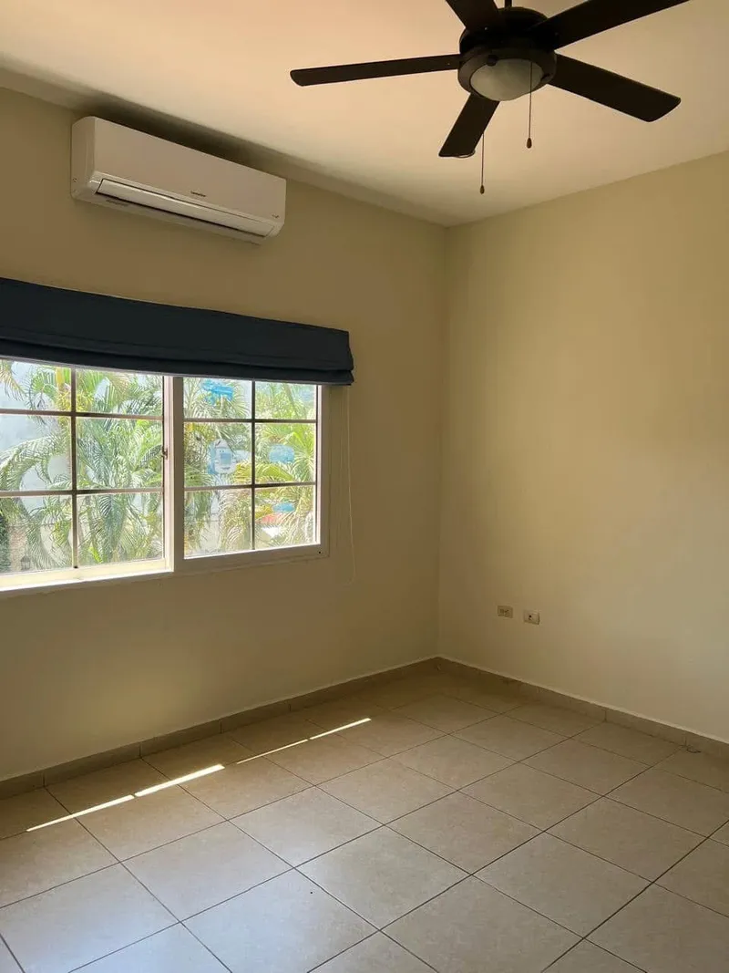 Foto 2 de RENTA DE CASA AMPLIA EN LOS CEDRITOS, San Pedro Sula