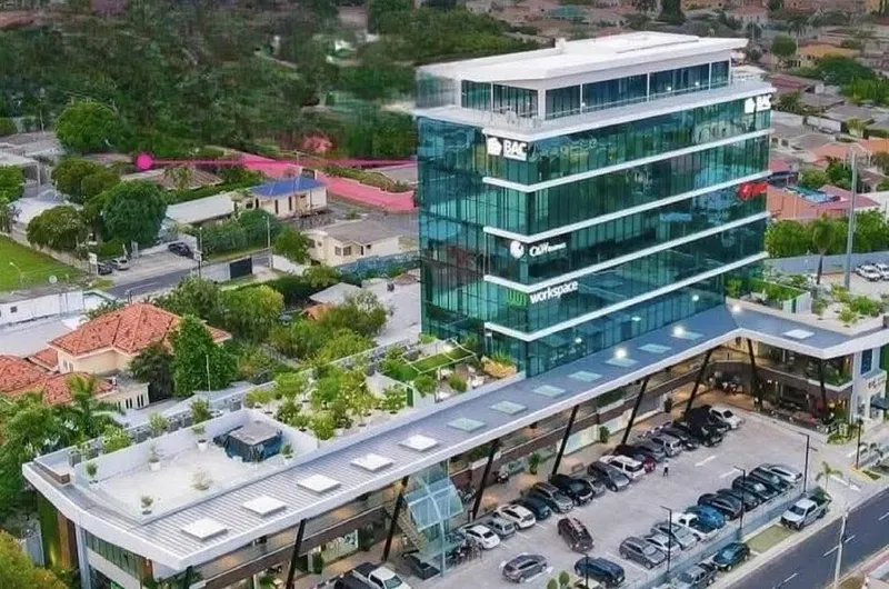 Foto 1 de SE ALQUILA OFICINA EN PASEO PROCERES, San Pedro Sula